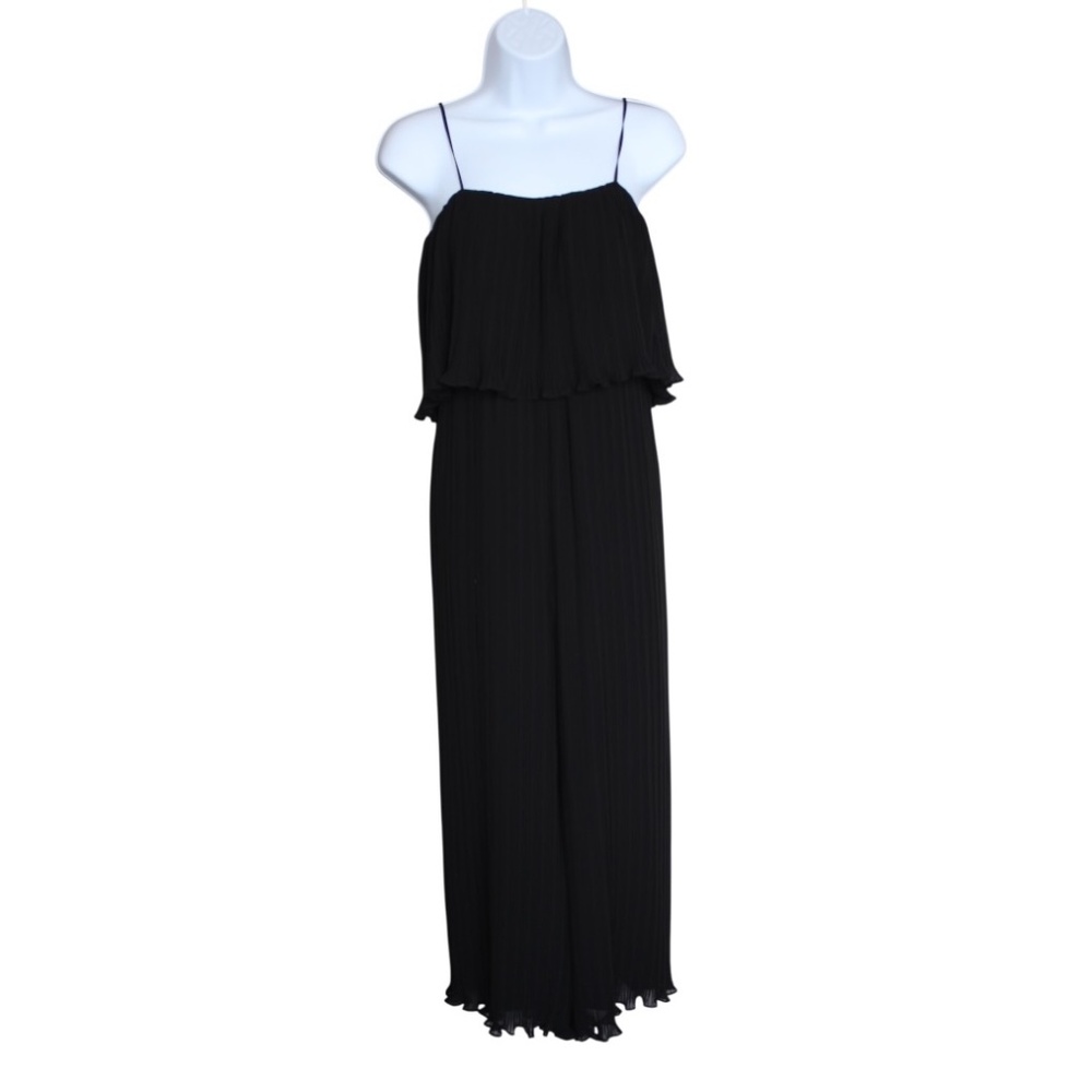 [NWT] Gianni Bini Black Pleated Ruffle Jumpsuit Size M